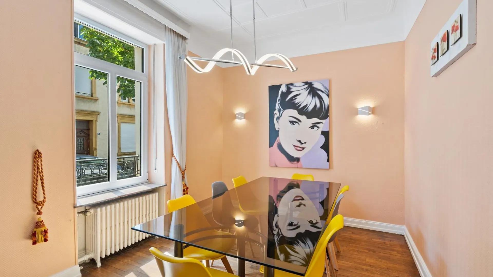 Apartment Charming 3-Br Townhome Near Luxembourg City Center