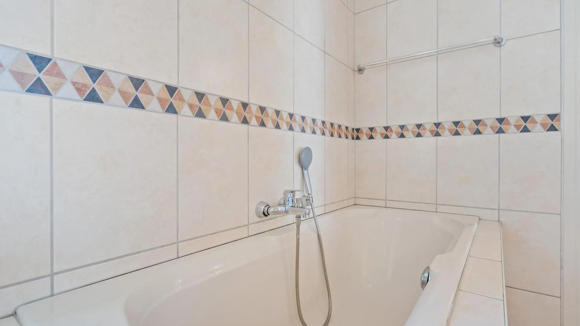 شقة Charming 3-Br Townhome Near Luxembourg City Center لوكسمبورغ